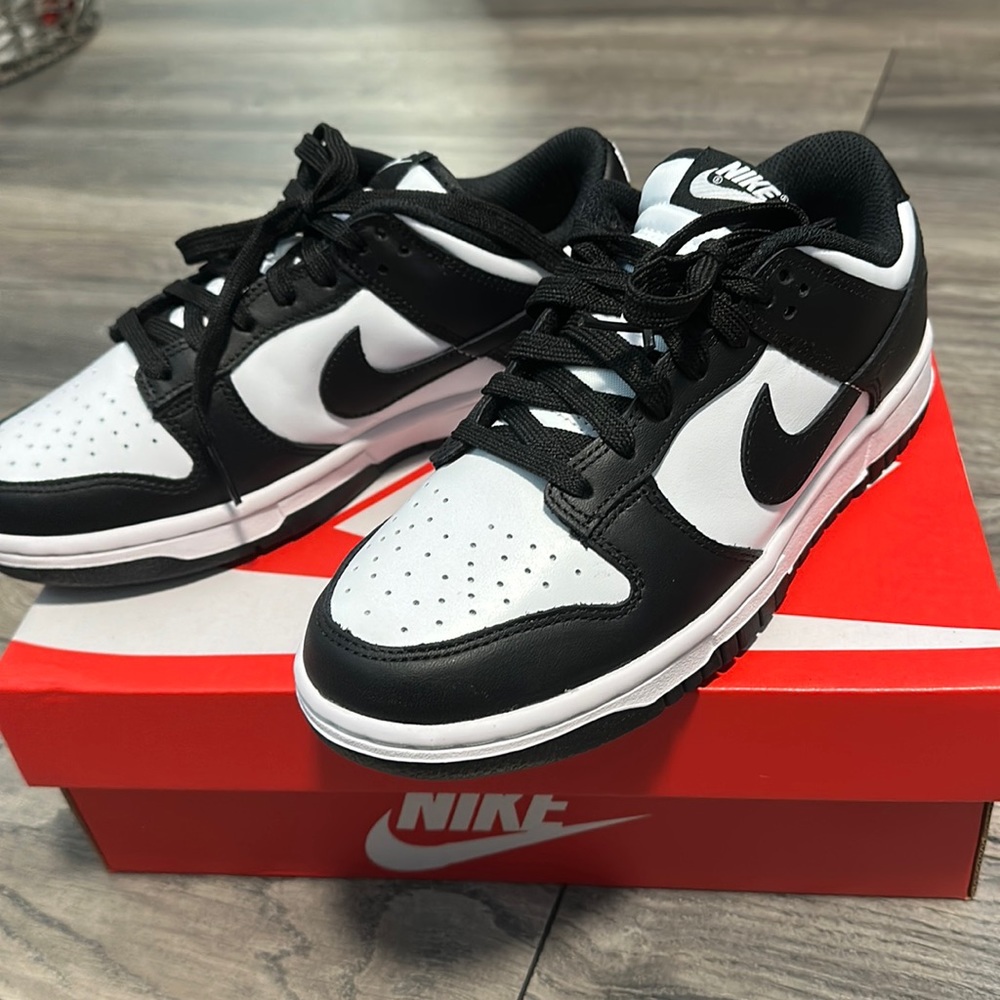 Women’s Panda Nike Dunk Low White/Black